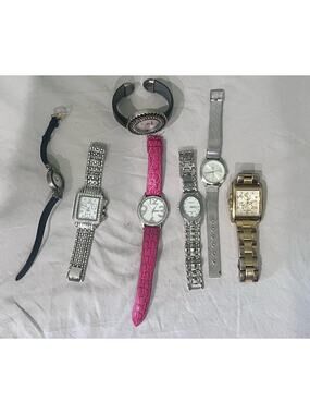 Women’s Watch Lot of 7 UNTESTED For Parts or Repair. Michael Kors , Chico,